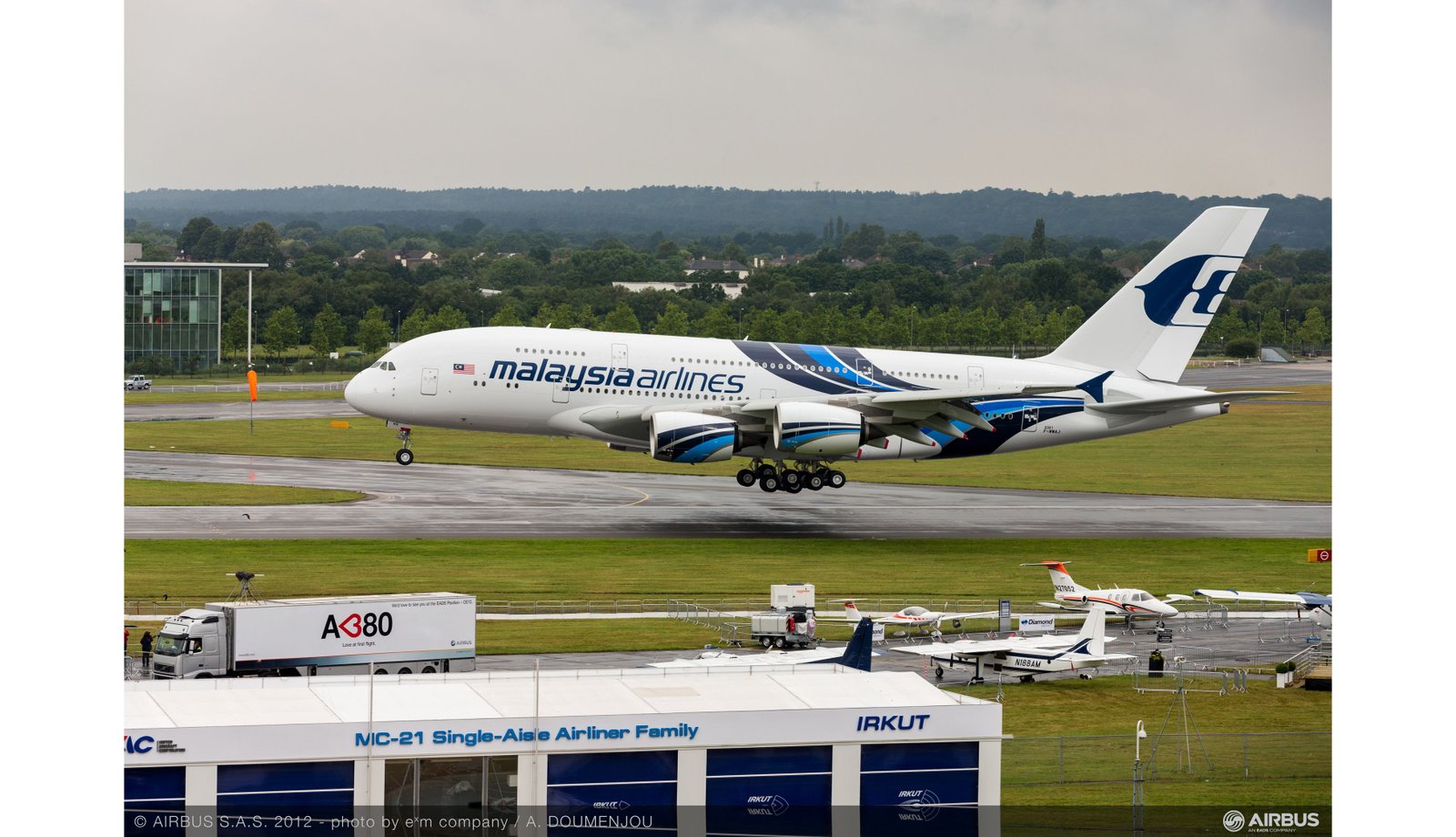 Malaysia airlines' no. 2 A380 makes a starring appearance at the farnborough airshow - Commercial Aircraft - Airbus