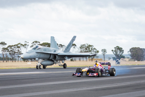 How the aviation industry influenced motorsport.