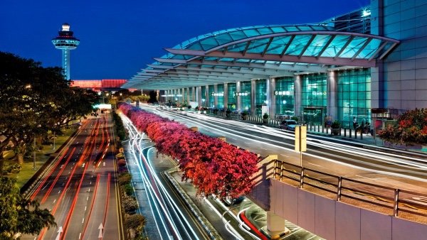 What do you know about the best AIRPORT in the Globe?