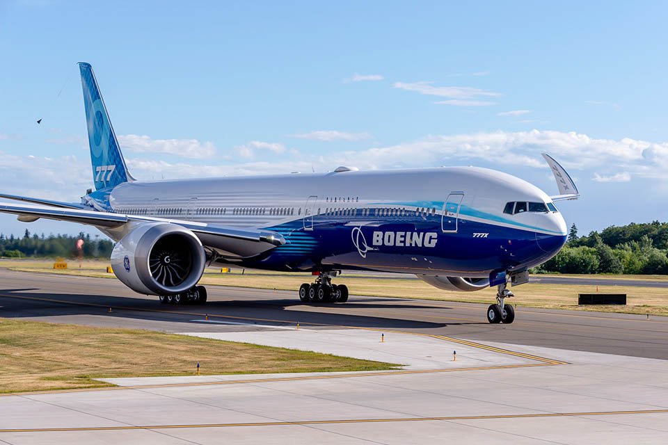 BOEING 777X- WHO HAS ORDERED   BOEING'S NEWEST AIRCRAFT?