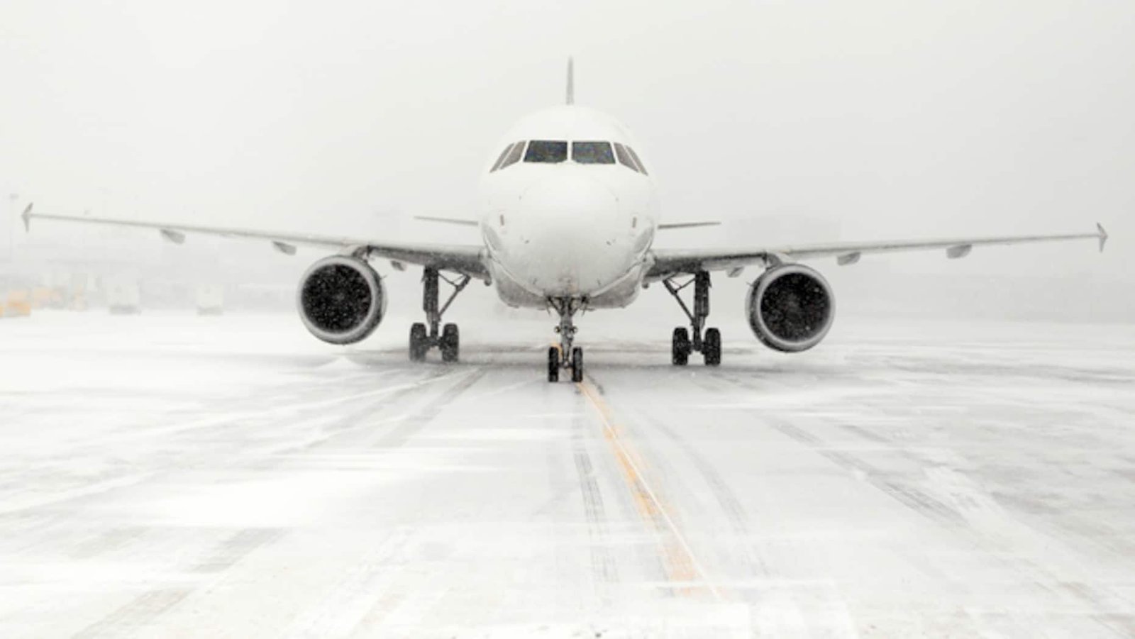 Why most of the Planes are painted in White?