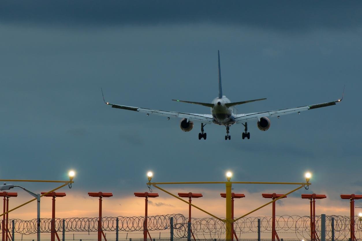 Flying in an Uncontrolled Airspace