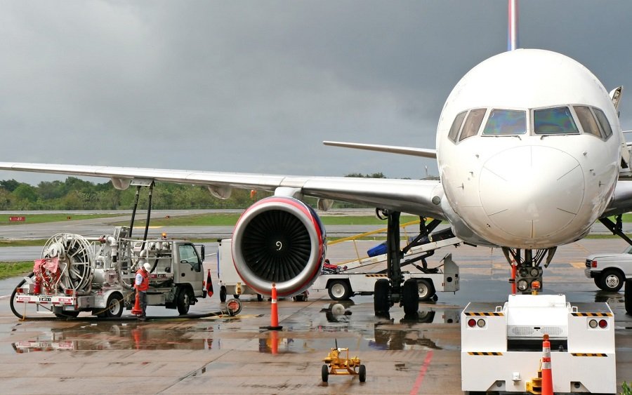 Fuel Servicing of Aircraft