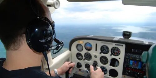 What Factors Can Prevent You from Becoming a Pilot?