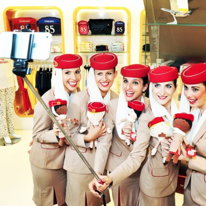 How Is the Flight Attendant Uniform Developed