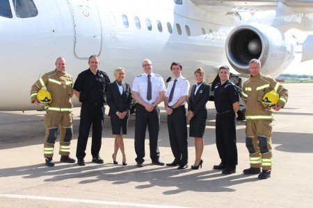 Emergency communication between cabin crew and flight crew