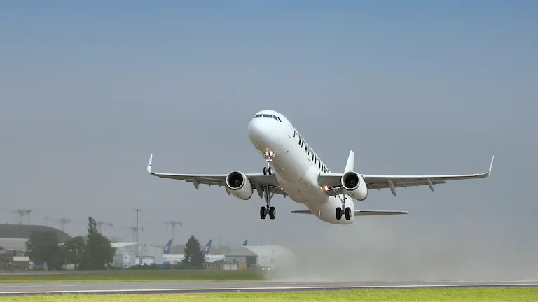 How to Recognize the Type of Commercial Airplanes - PART#1