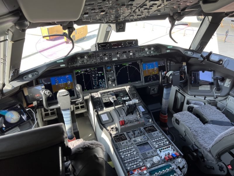 Airbus Planes Have Side Sticks While Boeing's Have Yokes - B777X's Cockpit