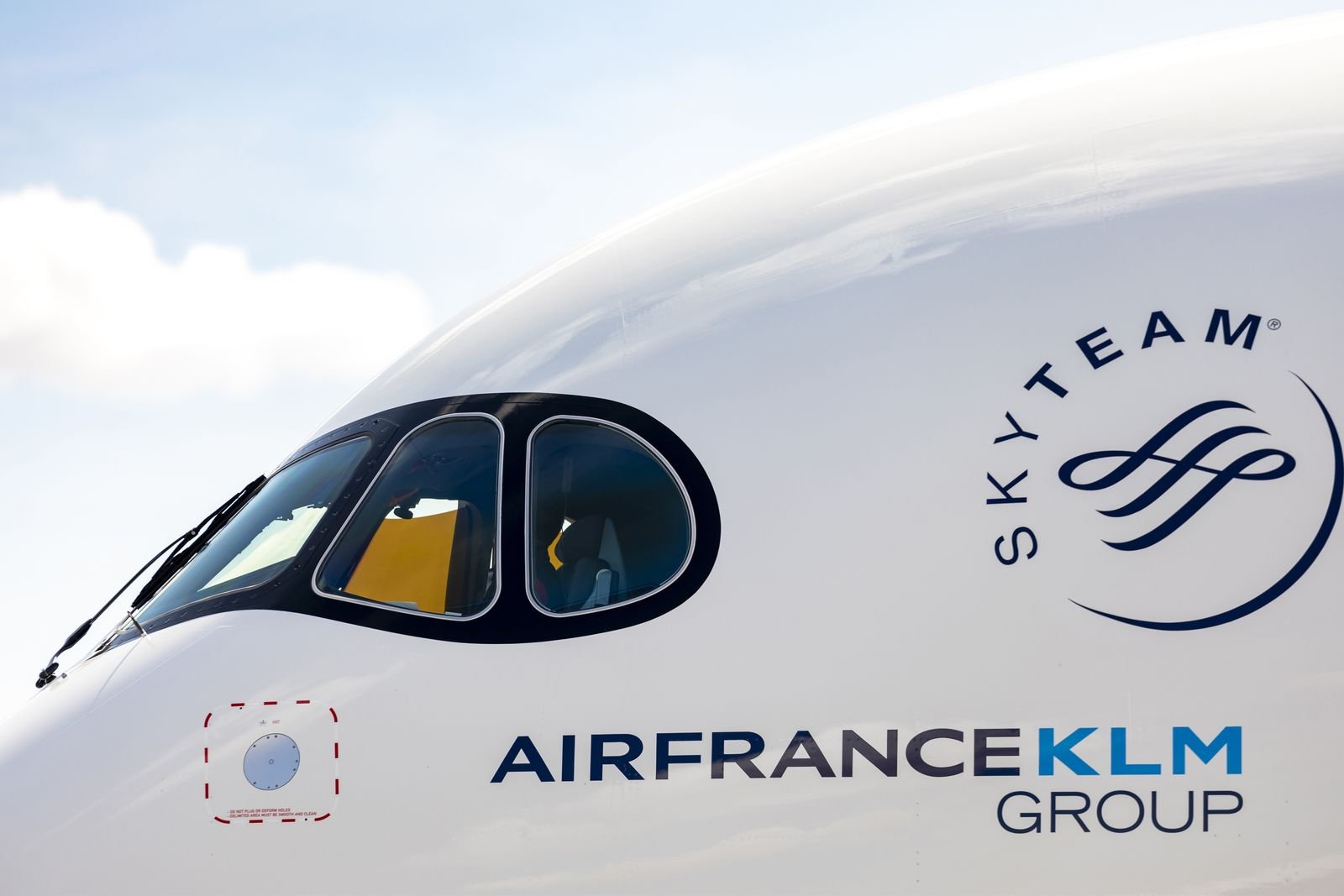 Air France-KLM Group Orders Four A350Fs for Sustainable Cargo Operations