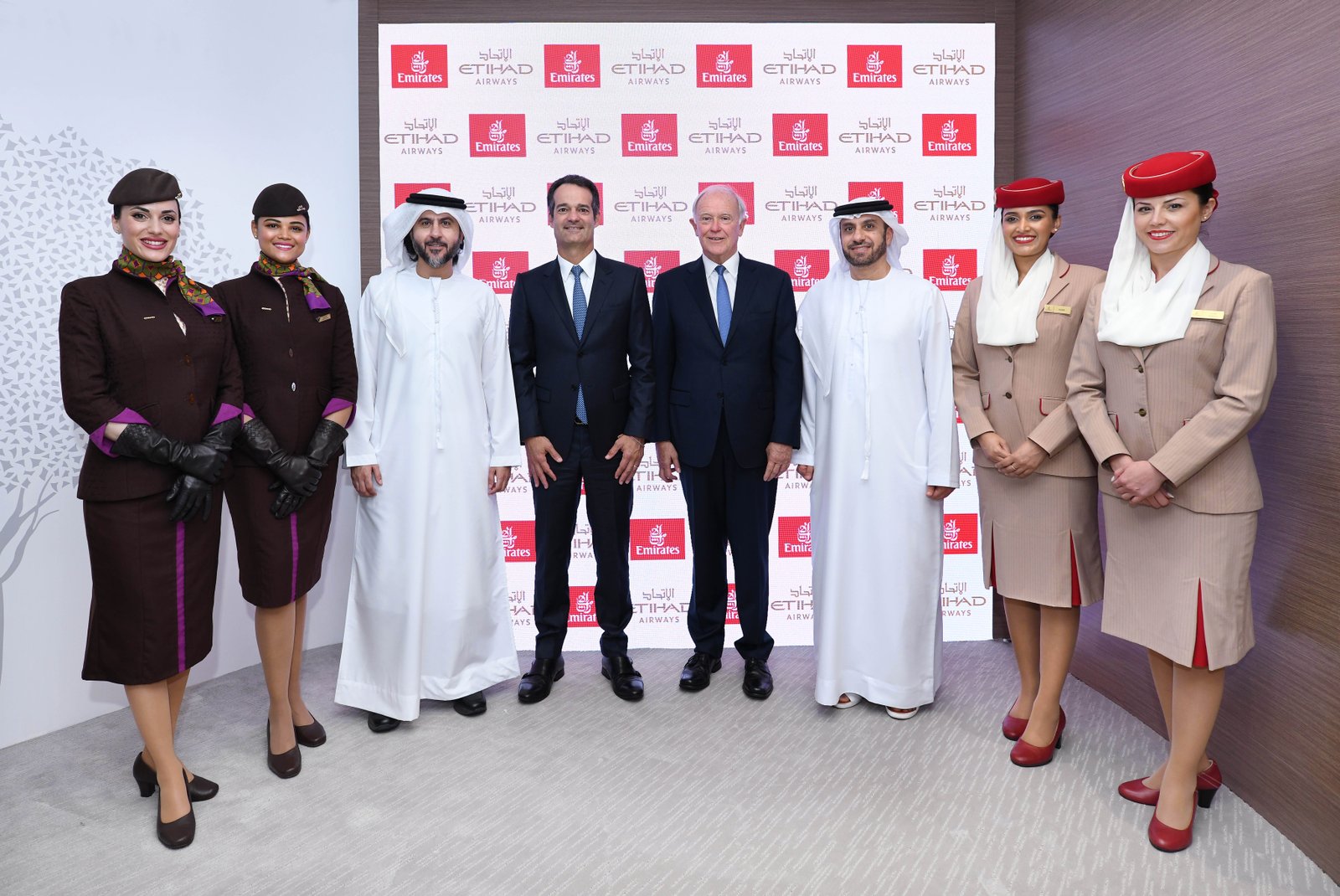 Emirates and Etihad Airways Sign Historic Interline Agreement