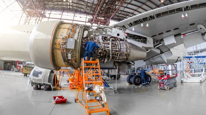 Maximizing Jet Engine Efficiency: The Benefits of Rolls-Royce's TotalCare Program