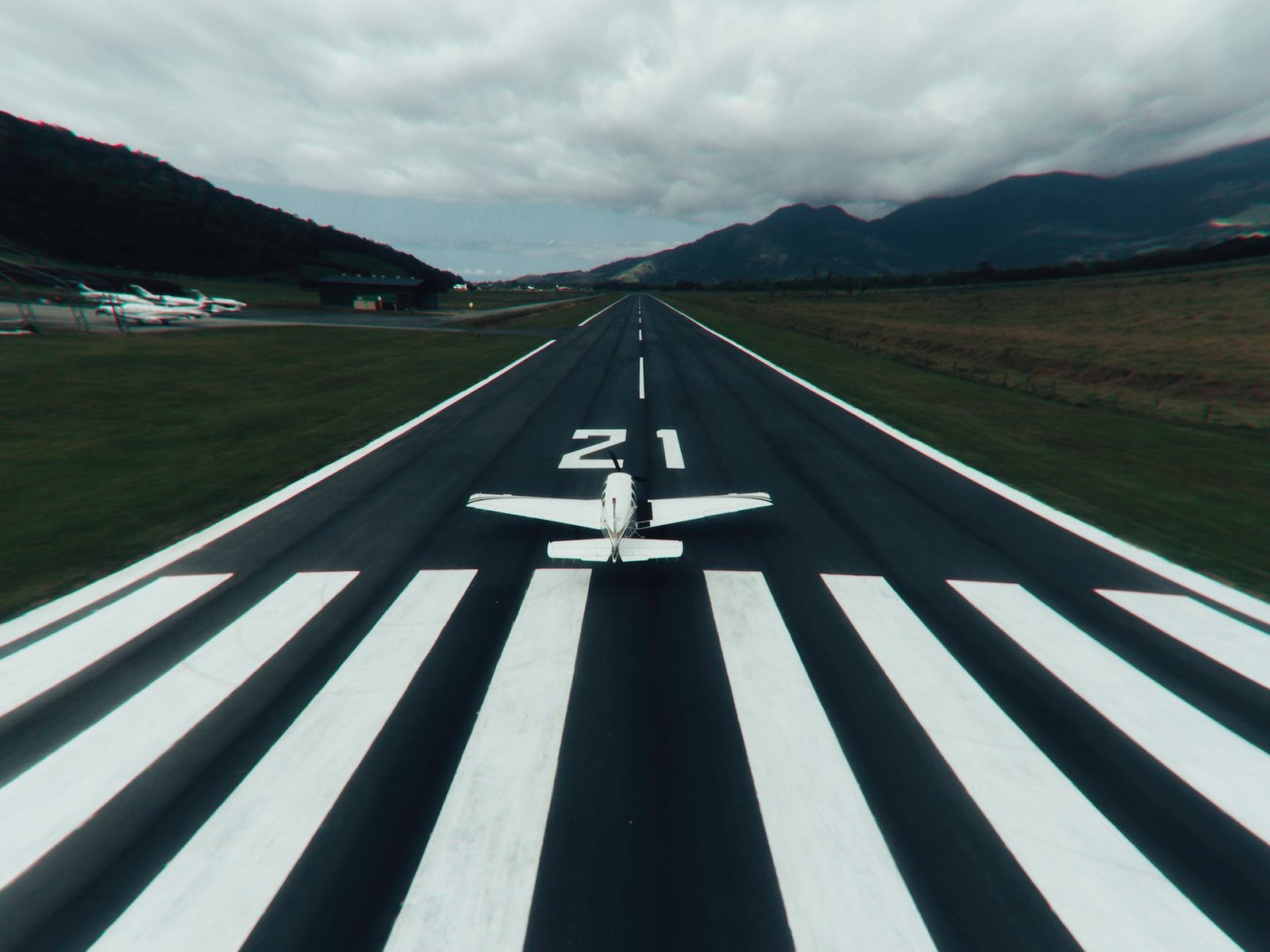 How Are Airport Runways Numbered?