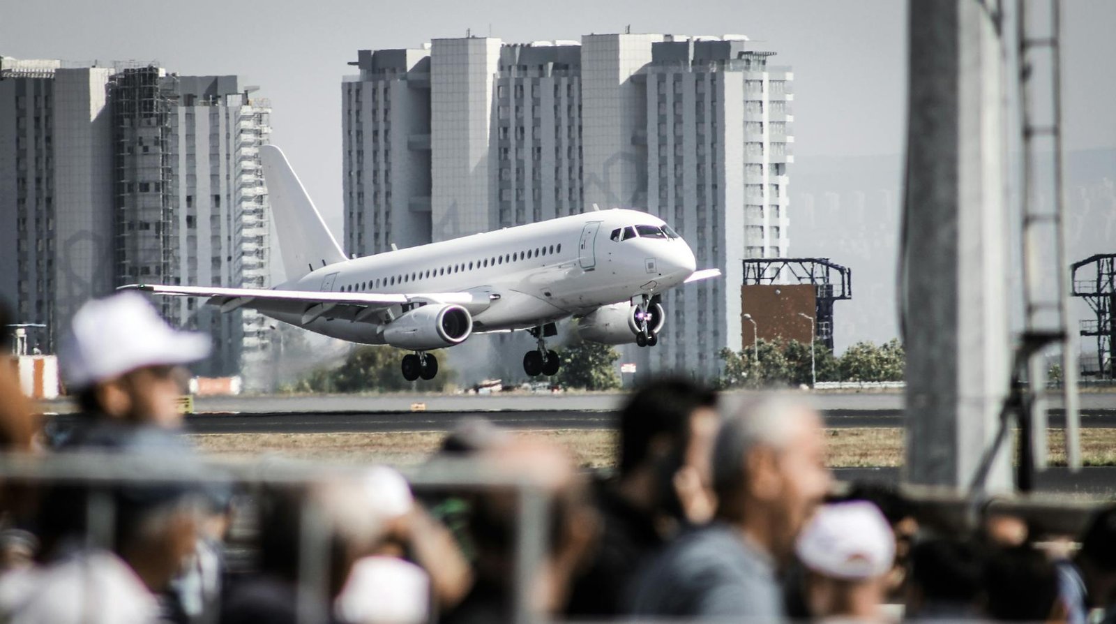 How Long Can Commercial Aircraft Last?
