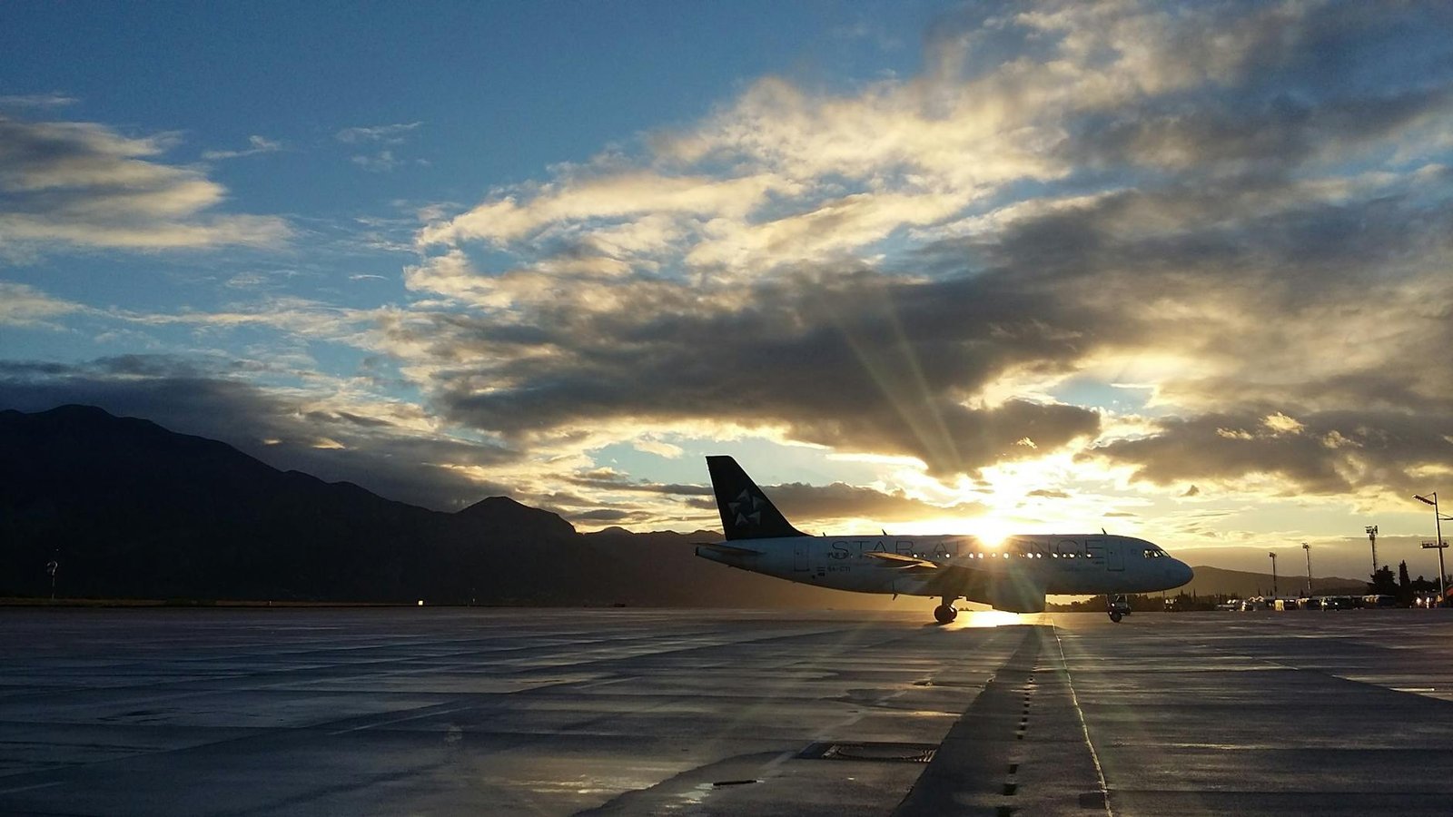 How Long Can Commercial Aircraft Last?