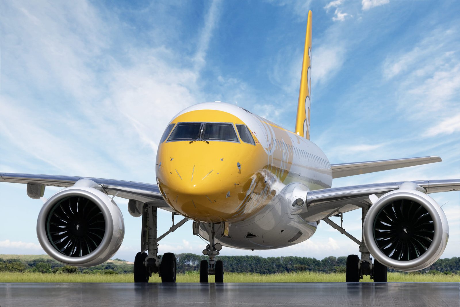 Scoot Receives its First Embraer E190-E2 Aircraft