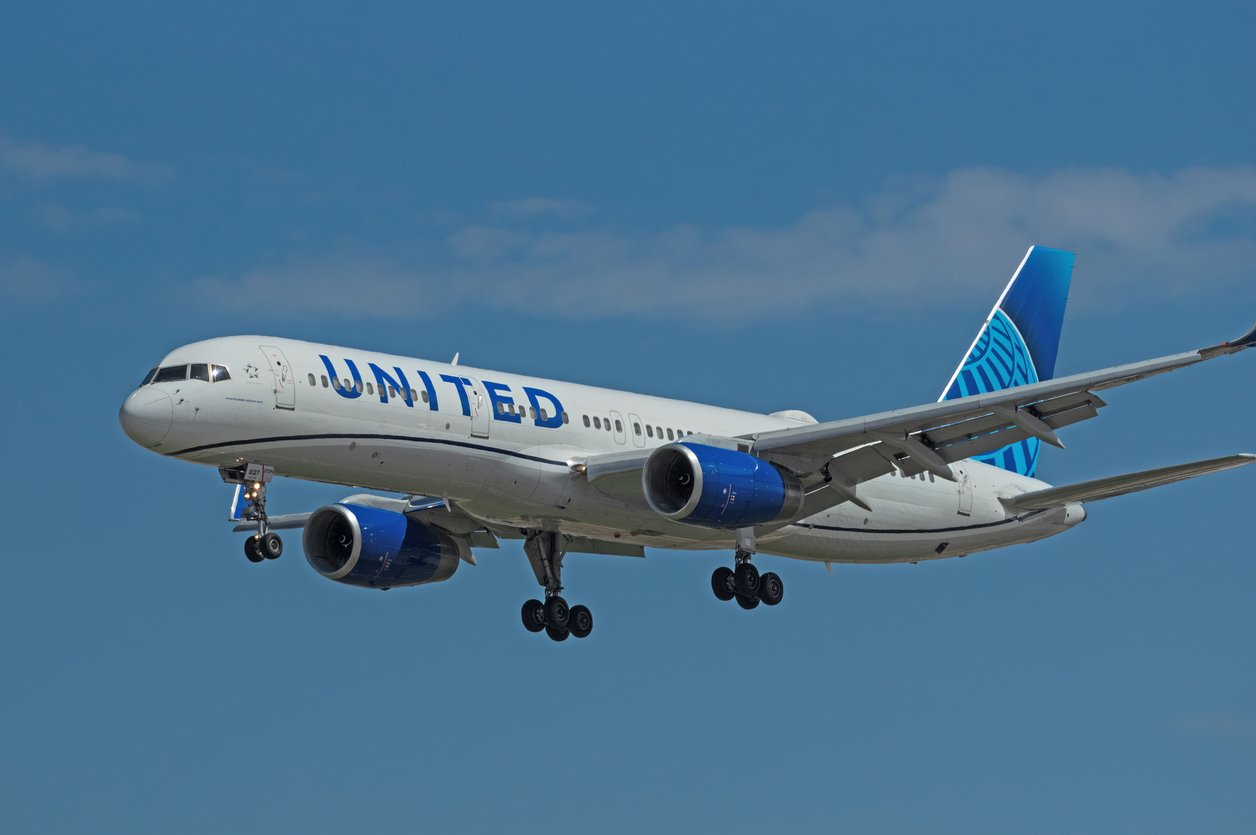 FAA Investigates Unauthorized Cockpit Access on United Flight