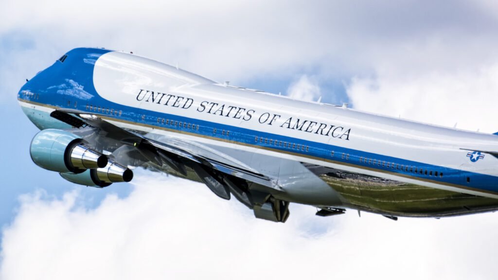 Trump Force One emergency landing