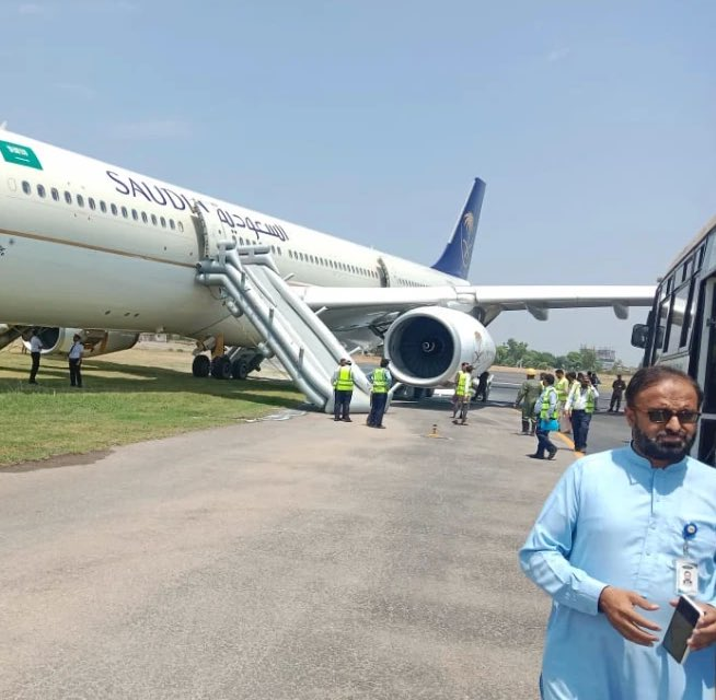 Saudi Airlines flight 792
