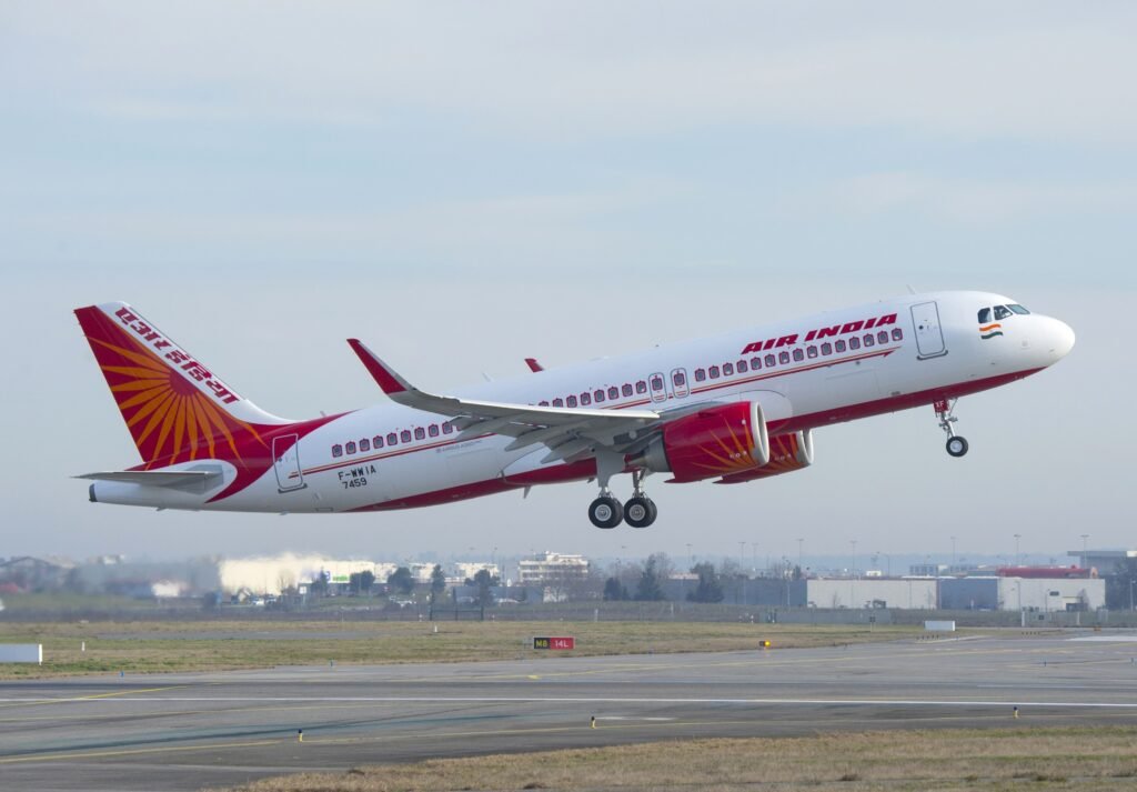 Air India Airbus A320 extra wheels