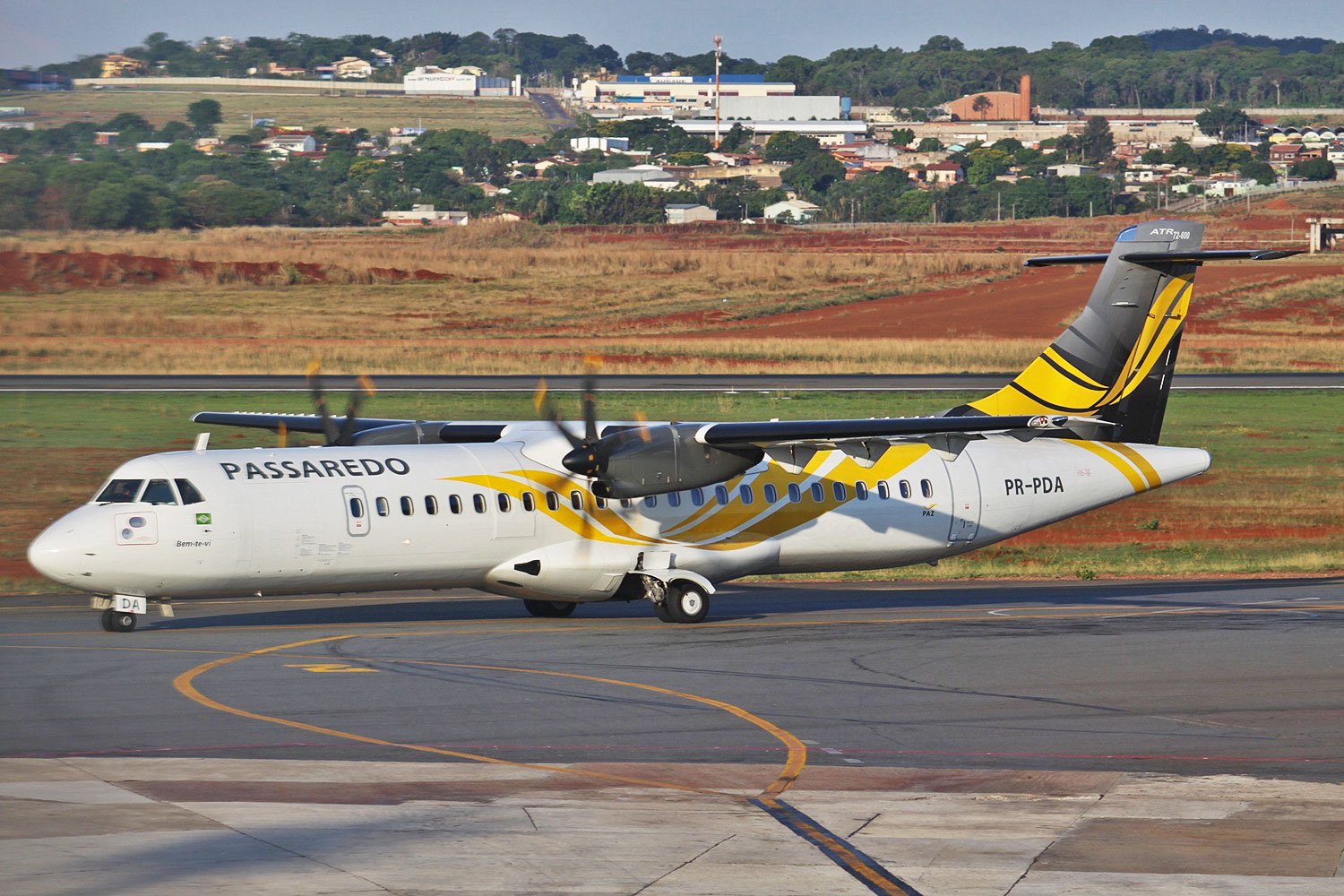 BREAKING: Voepass ATR-72-500 Crashes in São Paulo