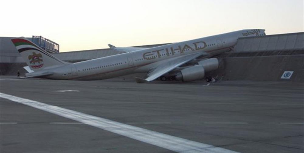 Etihad Airbus A340