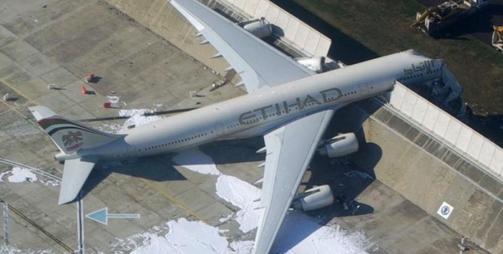 Etihad Airbus A340