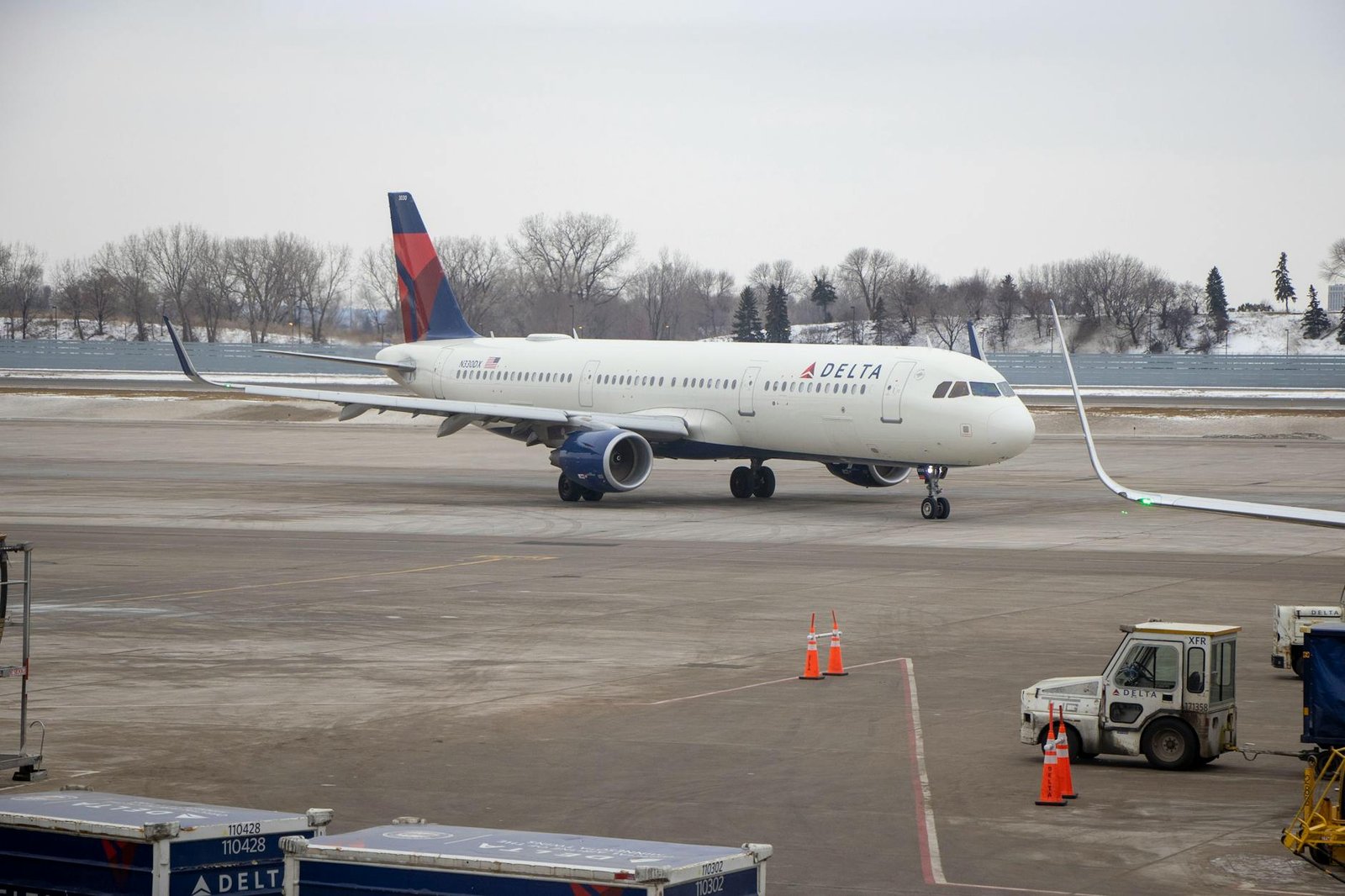 Delta Air Lines coffee spill