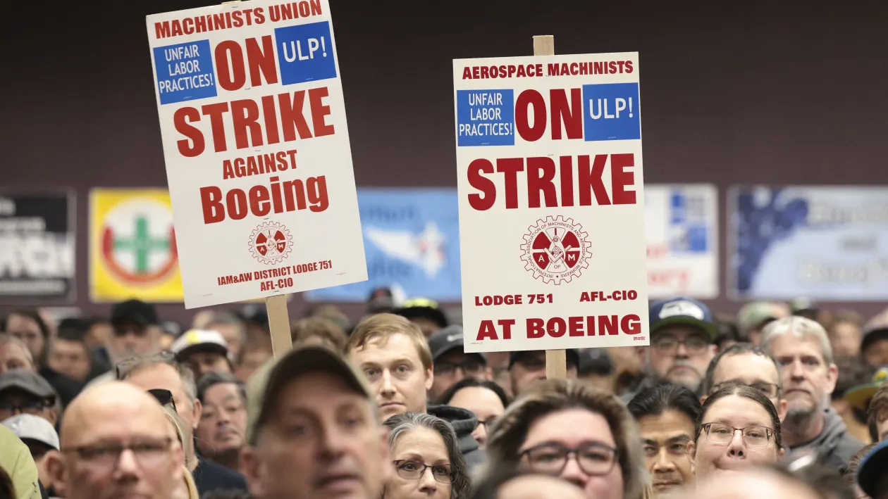 Boeing Machinists Vote Against the New Labor Contract, Extending Strike Beyond 5 Weeks