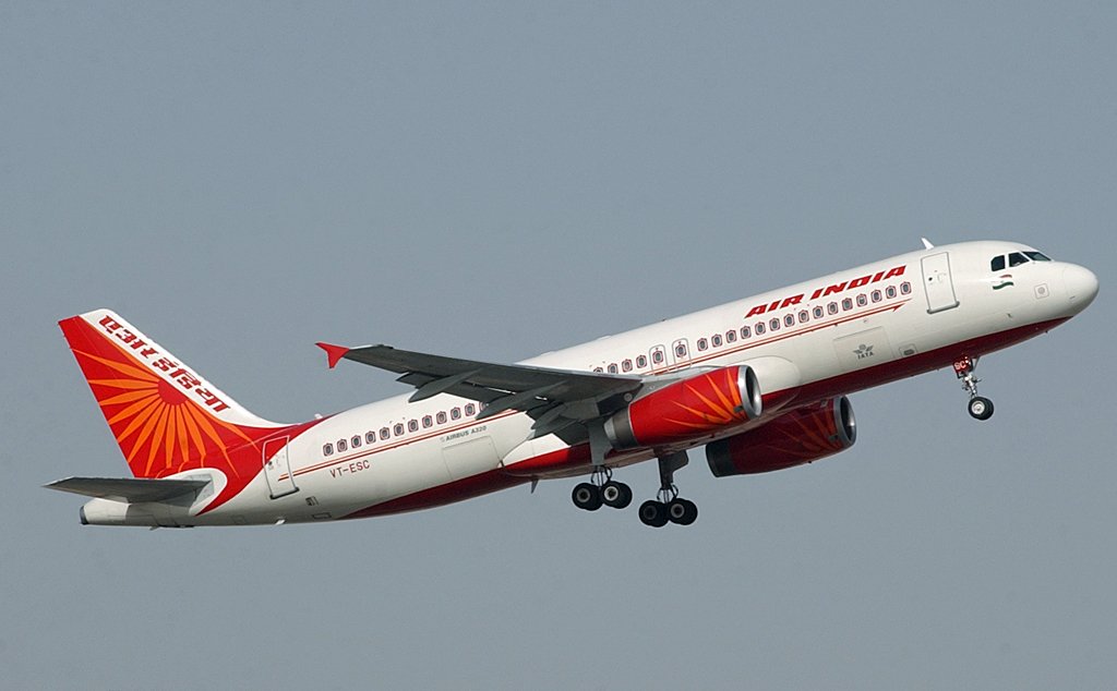 Air India Room-Sharing Policy - By Steven Byles from Singapore, Singapore - VT-ESC A320-232 Air India, CC BY-SA 2.0, https://commons.wikimedia.org/w/index.php?curid=30823207