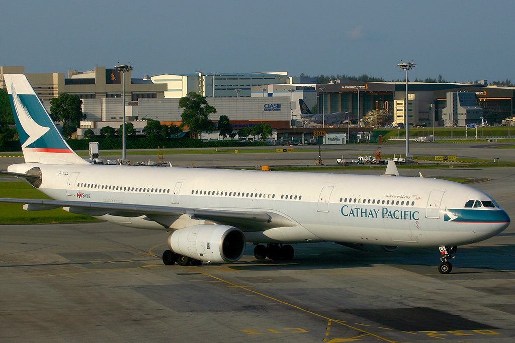 Cathay Pacific Flight 780
