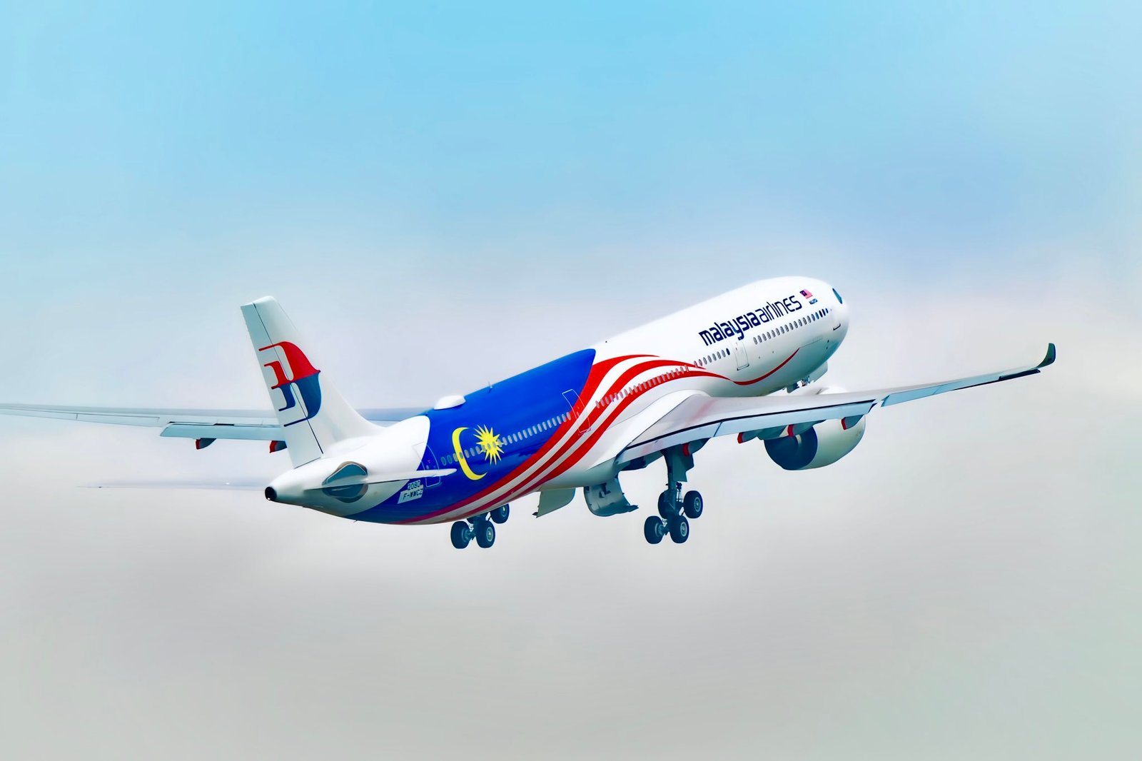 The 1st Airbus A330neo for Malaysia Airlines Took Off for the First Time