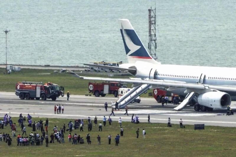 Cathay Pacific Flight 780