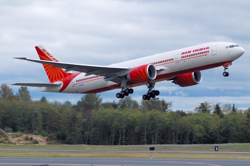 Pilot Sues Air India