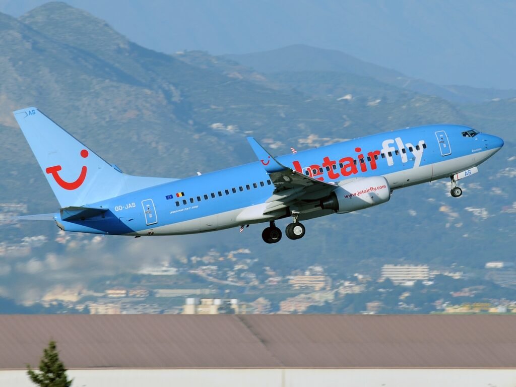 TUI Landing Gear Collapse