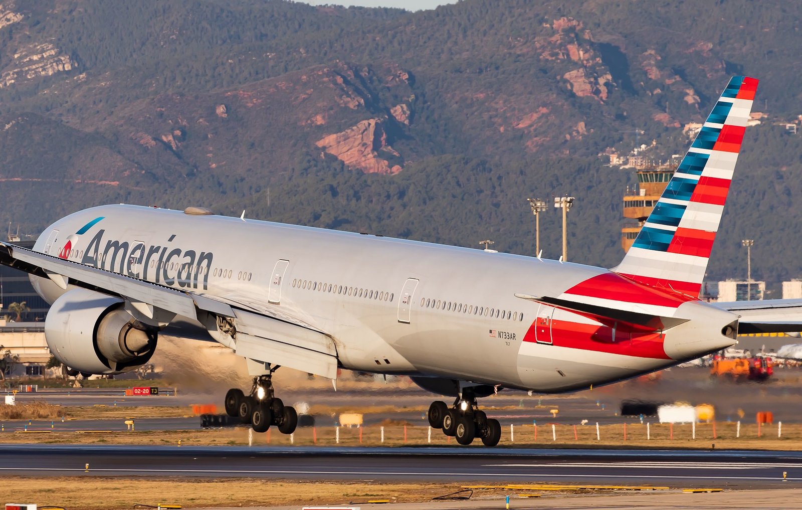 What Does It Take to Become an Airline Captain in the US?