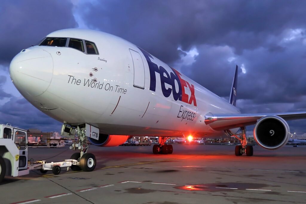 FedEx Boeing 767