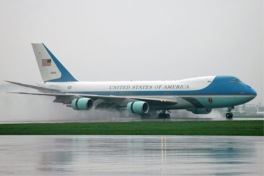 Trump Criticizes Boeing